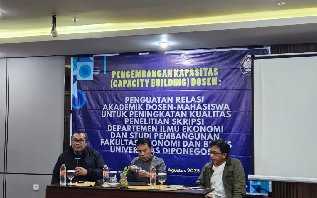 The IESP Department of Diponegoro University Discusses the Update of Thesis Guidelines for Lecturer Capacity Building in Pangandaran